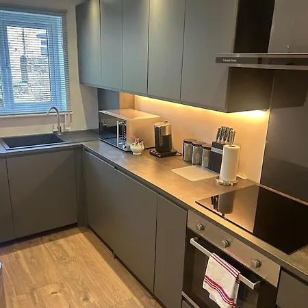 Best Rated In Barnsley- Apartment Sleeps 4 & 5 Minute Walk To Town Centre Exterior photo